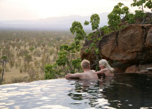 4-Day Experience Luxury Honeymoon Fly in Safari